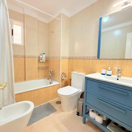 Cozy 2bd In Cristianos, The Heights *